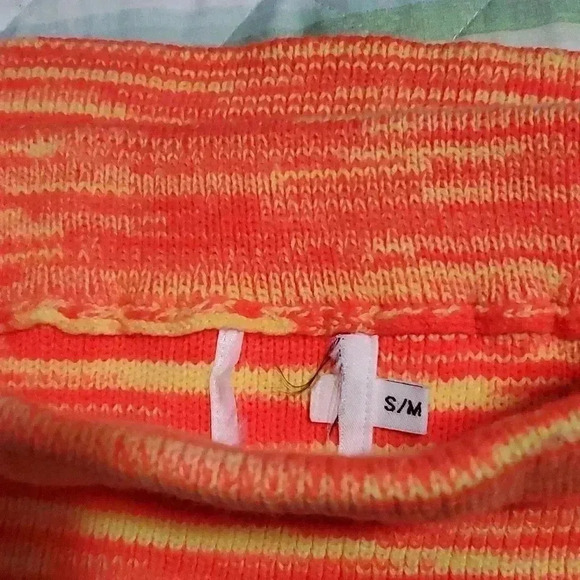 Lovely bright 2 piece - Picture 8 of 8